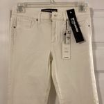 EXPRESS Skyscraper Mid Rise White Jeans Size 6R Photo 3