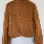 Vestique Cropped Fuzzy Jacket Photo 4