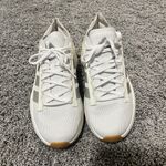 Adidas  Avryn_X Sneaker White Women's Size 6.5 Photo 4