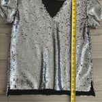 Anthropologie Vanessa Virginia Silver Sequin V Neck Short Sleeve Party Blouse XS Photo 5