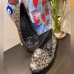 Vera Wang  Black and Silver Paisley Flats Photo 9