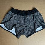Lululemon Athletica floral Black and White Patterned Shorts size 6 Photo 2