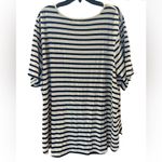 89th and Madison Like New -  Striped Top - Navy. Photo 1
