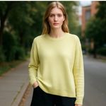 Tahari NWT  100% 2 - ply cashmere Sweater Lime Green Soft Stretch Medium Photo 1