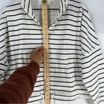 The Upside Women's Ezi Tiena Quarter Photo 12