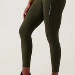 Athleta  Rainier Tight Leggings green Size Medium PETITE Style 487745 Photo 0