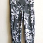 Mono B Leggings Active Workout Capri Leggings in Floral Patterned Print Sz S GUC Photo 0