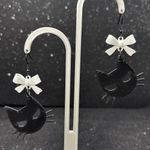 Handmade The Spooky Paws Earrings with White Bows Photo 2
