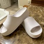 White Slides Size 7 Photo 1