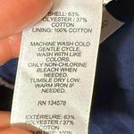 Vineyard Vines  
Burnout Vineyard Shift Dress - Burnout Deep Bay size XxS Photo 3