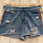 Chelsea and Violet *C&Y Distressed Denim Shorts Light Wash Summer Cut-off Size 30 Photo 8