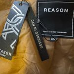 This is a Reason Brand Women's Faux Fur Cozy Teddy Size 3XL Oversized Coat. Photo 10