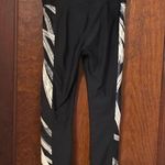 Carbon 38 High Rise Printed Full Length Legging Photo 2