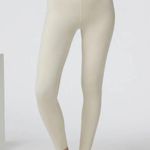 Vuori  Evolve Leggings Photo 0