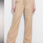 Wild Fable Light Brown Cargo Pants size small. Photo 1