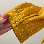 Madewell Wrap Top in Star Golden Yellow Scatter Print M Photo 10