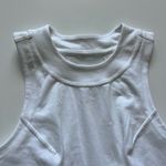 Lululemon athletica Hold Tight Cropped Tank White-Size 0,2,4? Photo 4