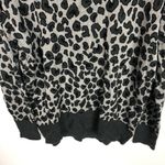 Isaac Mizrahi  animal print sweater‎ Photo 2