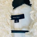 Miss Love  Vest Fluffy Soft In An Ivory Color Photo 3