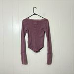 We The Free FREE PEOPLE  fitted top "Stuck On You Cuff" Mauve Size S Photo 3