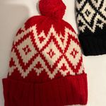 Old Navy Women beanie Photo 2