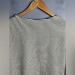 Mod Ref  stripped shorts and top lounge set in size Medium. Photo 4