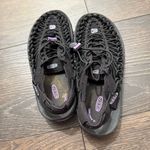 Keen Women’s 5.5 Black Purple Knotted Rope Shoes Photo 3