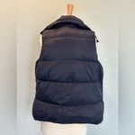 Old Navy  Unisex Navy blue zip up puffer vest Size Medium Photo 1