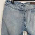 Rock & Roll Cowgirl  light denim jeans. Photo 8