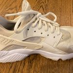 Nike Air Huaraches Photo 3