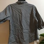 Gap  stretch, quarter slit sleeve, 2 pocket fitted top Photo 3