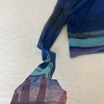 Le lis Mesh Long Sleeve Crop Top Photo 3