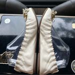 Tory Burch Women's Ivory Reese Scrunch Tassel Ballet Flat Size 7 Shoes Photo 4