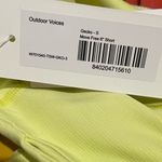 Outdoor Voices NWT Outdoor Voice Move Free 6” Shorts Gecko Yellow Size S Photo 3