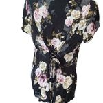 Torrid blouse short flutter sleeve V-neckline lace up back floral Sz 0 large Photo 1