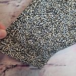 LULU B MICRO LEOPARD PRINT UPF 50 V NECK TEE XL Black Photo 4