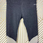 Lorna Jane  Asha Chevron Gray Cropped Mesh‎ Leggings Size US Small Photo 5