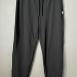 Vuori  olive green joggers medium  Photo 0