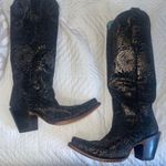 Corral boots Corral women’s gold stamped corral floral black suede snip toe cowboy boot size 8.5 Photo 3