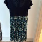 Torrid NWT  Dress Plus Size 0 Flowy Comfortable Lightweight Floral Sleeveless Photo 3