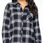 Well Worn  Ladies' Flannel Button-Up Shirt Black Plaid
Size Medium Photo 4