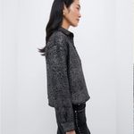 Tuckernuck NWT  metallic tweed jasper cropped button down size L Photo 3