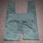 Gymshark Camo Leggings Photo 1