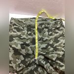 Old Navy  Rockstar women’s Camouflage Pants size 14 Photo 10