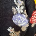 Forever 21‎ Black Floral 3 Button Sweater Size Medium Photo 1