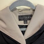 Gallery Women's Hooded Two Tone Raincoat Sz Small Removable Lining Black Beige Photo 4