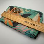 Wander Vibrant Tropical Artistic Print Zippered Wallet Abstract Floral Motifs Green Photo 3