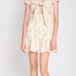En Saison Yellow Floral Eyelet Mini Dress Puff Sleeve tie Open Front Women’s M Size M Photo 4