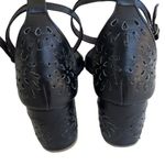 EUC ELF Leather Heeled Whipstitch Sandals Black Size 7.5 Photo 7