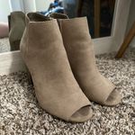 Apt. 9  Tan Suede Peep Toe Block Ankle Zip Up Heels size 8 Photo 1